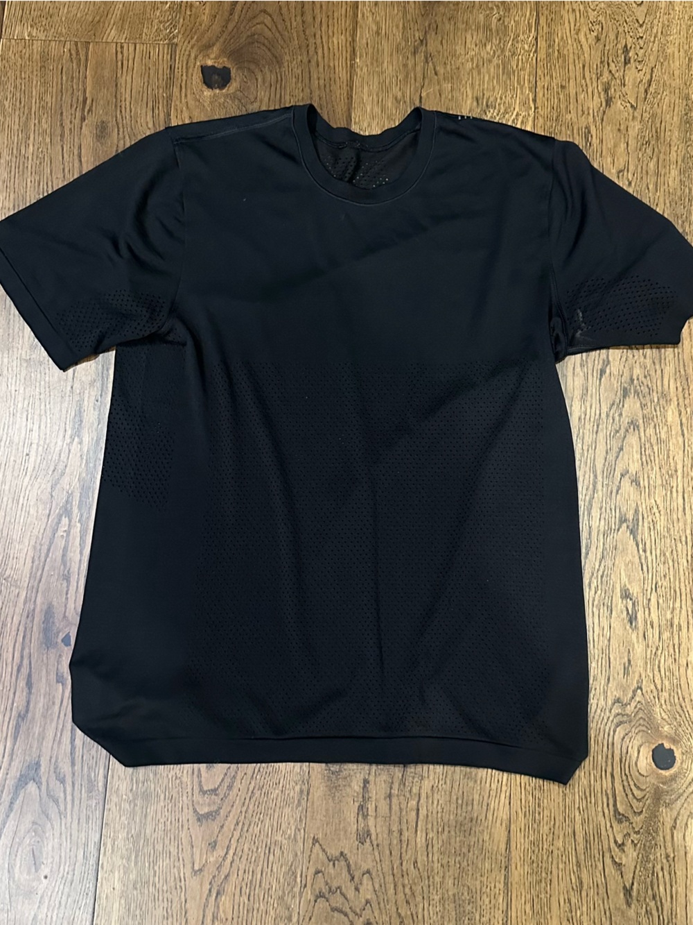 Lululemon Black Metal Vent Tech Shirt Men’s Medium
